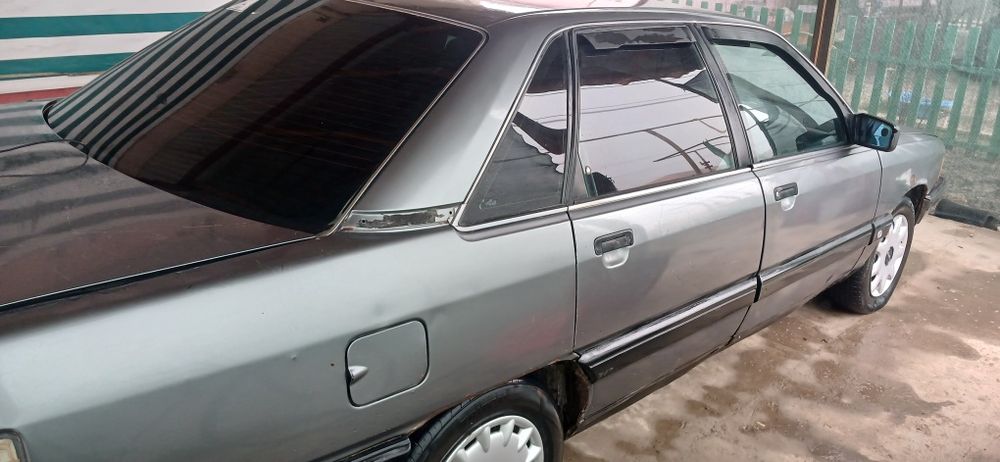 Ауди 100 2.3 газ 1990.жылы