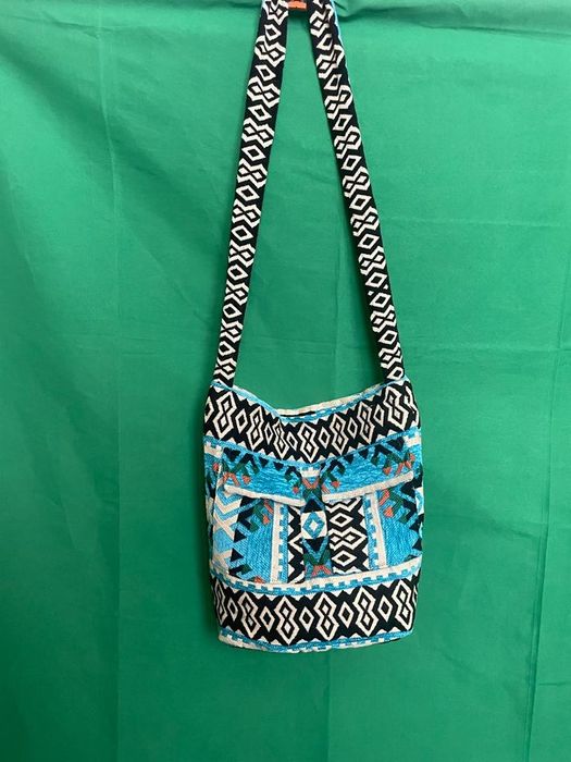 Стильная и очень удобная сумка