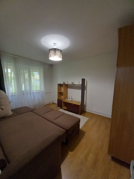Închiriez apartament 1 camera Gradiste