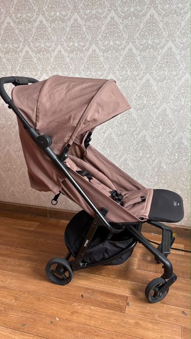 продам коляску Anex air-Z
