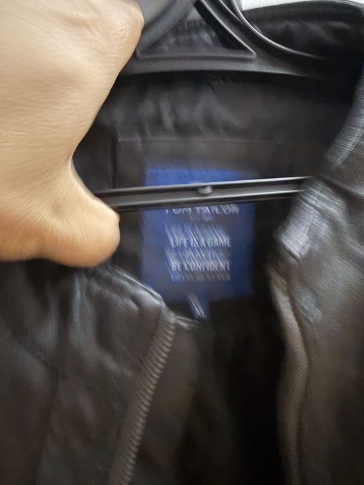 Продам стильную мужскую демисезонную куртку Tom Tailor