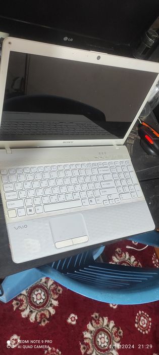 Noutbuk sony pcg-71812v