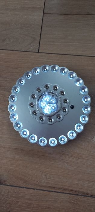 Фонарик подвесной, светодиодный.