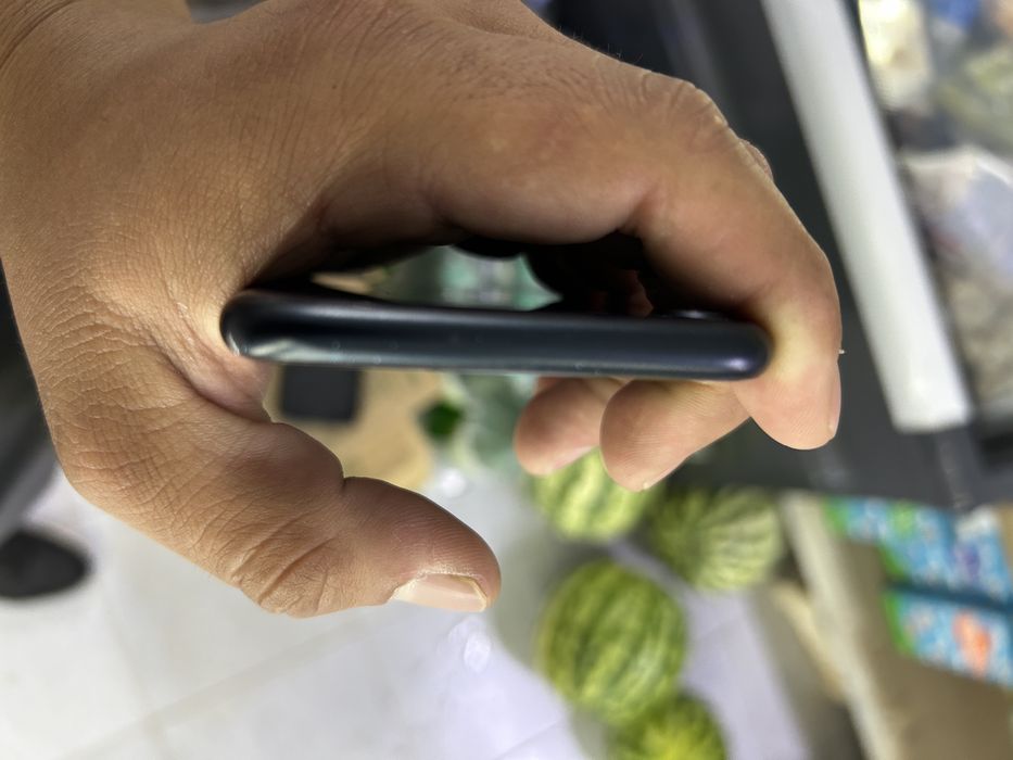 Apple iPhone SE
