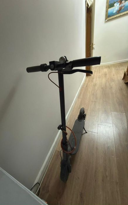 Продам электросамокат Xiaomi