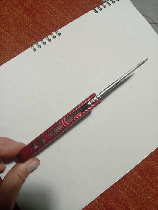 Vând cuțit Lionsteel ROK