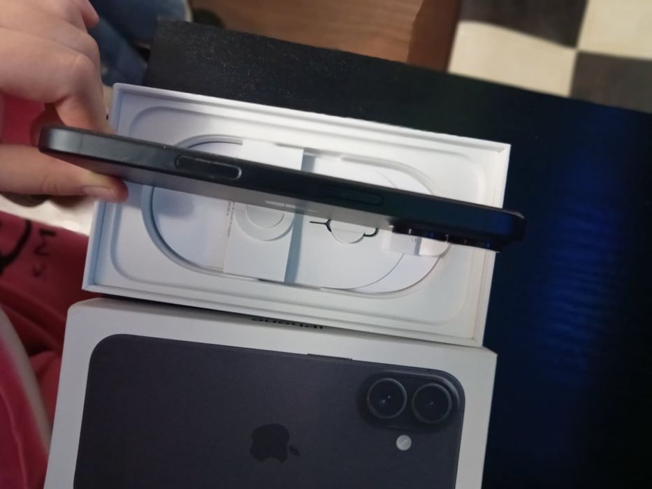 Iphone 16 impecabil