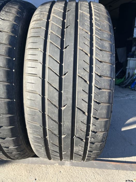 2 бр. летну гуми 255/35/21 Bearway DOT 4324 7 mm