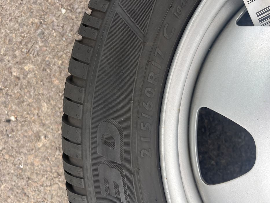 4 roti Dunlop 215/60 R17 iarna