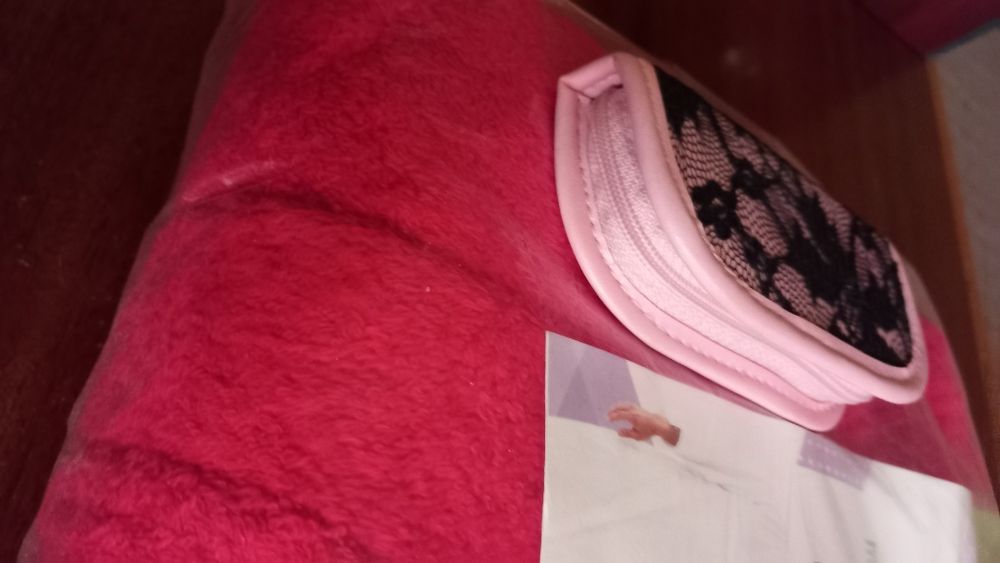 Червен халат ( хавлия ) без качулка на фирмата Mediter Menager + бонус