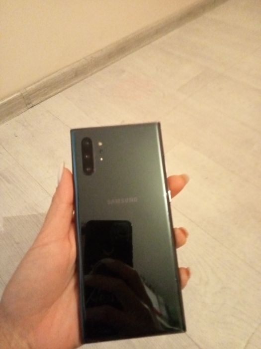 Продам телефон Samsung note 10+