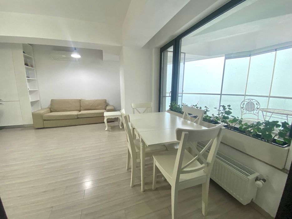 Particular, inchiriez ap 2 camere, cu vedere panoramica la Lacul Morii