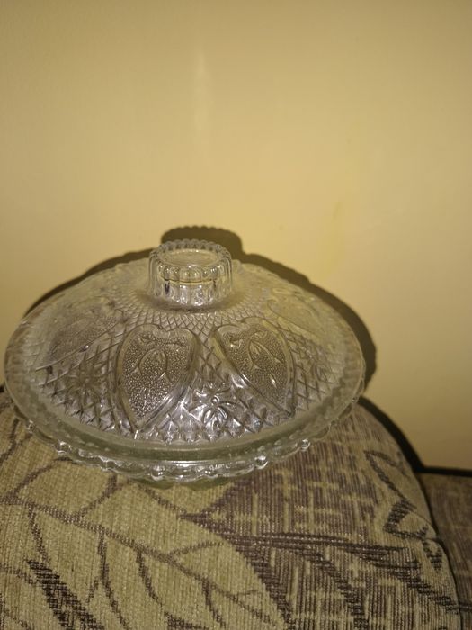 Кристал СССР Ваза,Купа,Купа с Капак .
Ваза-80лв
Купа-60лв
Купа с капак