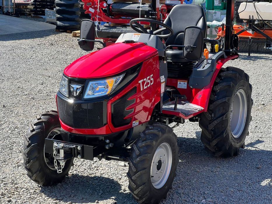 TYM T255 Tractor 4x4 / NOU / 23,9 CP / GARANTIE 1 AN