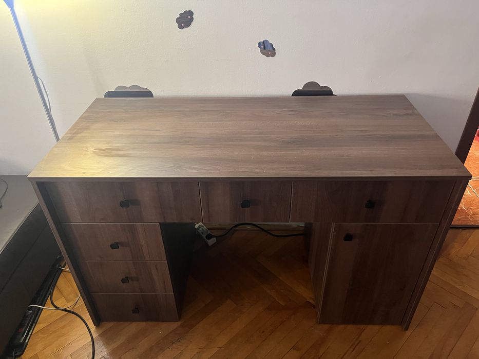 Kit complet manichiură+ masă profesională de unghii- gata de lucru