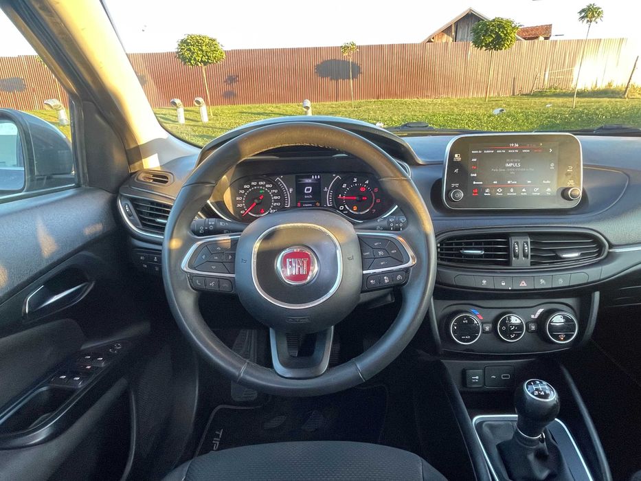 Fiat Tipo Hatchback 1.3 MultiJet 2020 | FULL | Distronic | CarPlay | 102.000 KM