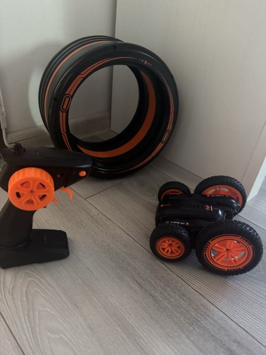 Masina cu telecomanda