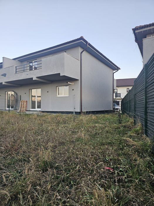 Vand casa în Viile Sibiului