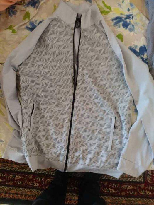 горнище на анцунг найк