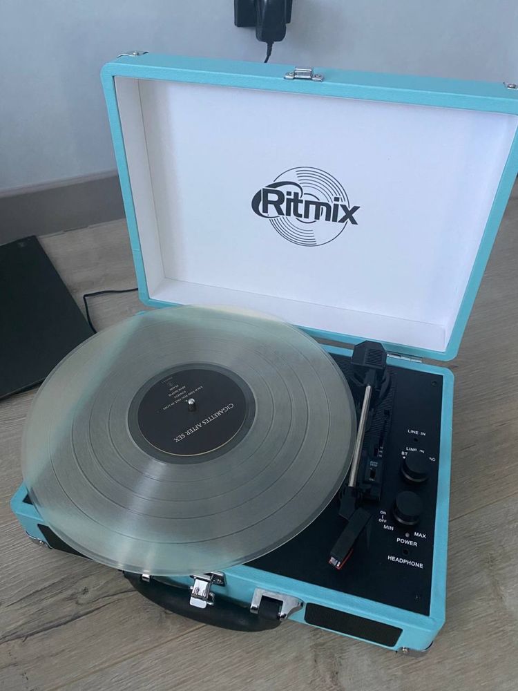 Проигрыватель ritmix lp 160b Проигрыватель ritmix lp 160b