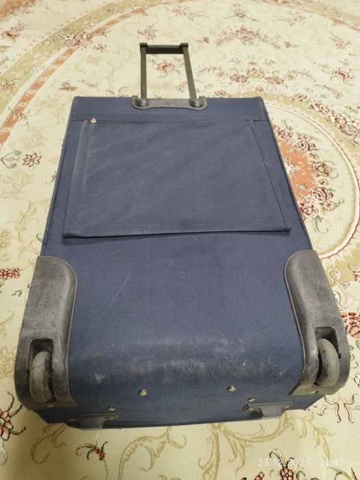 Продаётся чемодан большой б/у