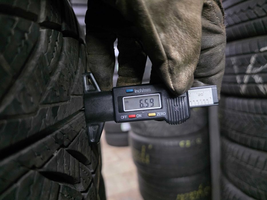 2бр Зимни гуми 245 45 18 - Goodyear - DOT 2024