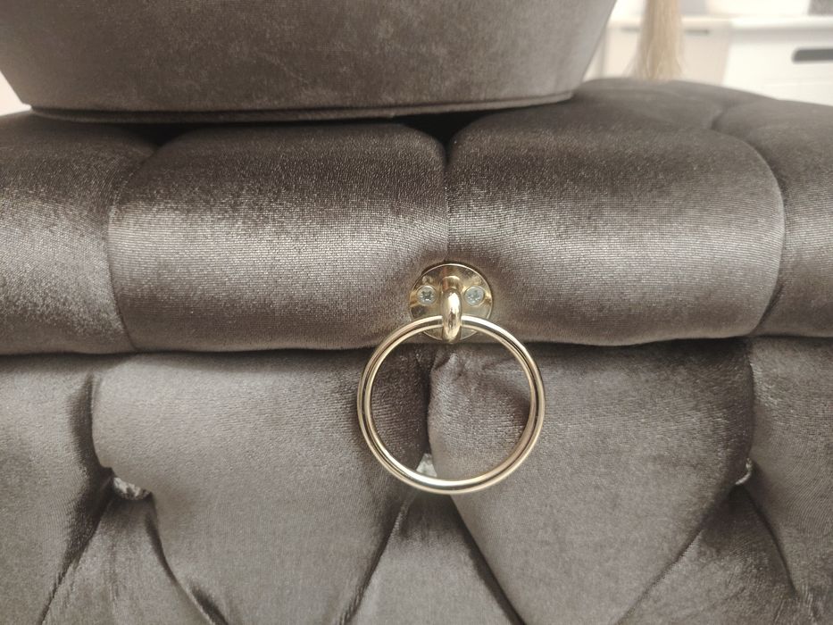 Cufere  Lux în catifea și cu pietre strălucitoare  2 bucati