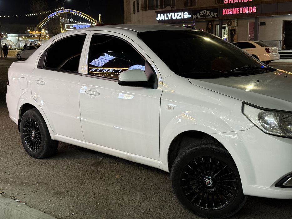 15 lik diska sotiadi