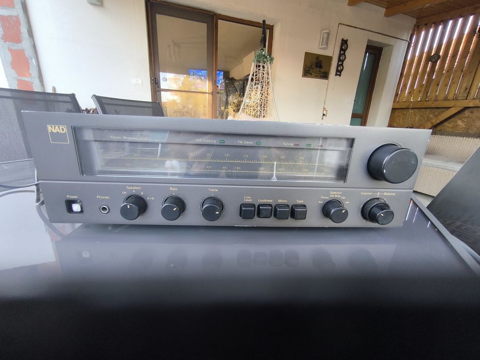 Stereo receiver NAD 7020