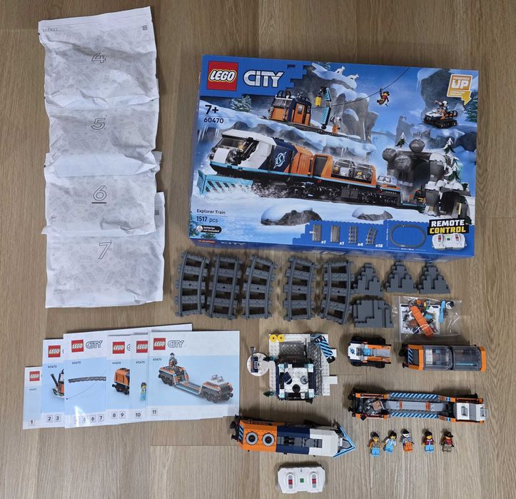 LEGO City - Trenul expres al exploratorilor spre Polul Arctic