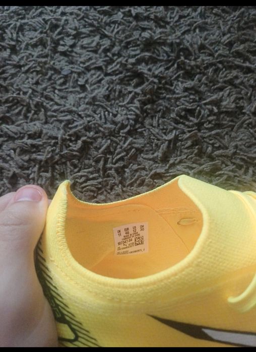 Vând ghete de fotbal Puma Ultra Pro fg/ag culoare galbena