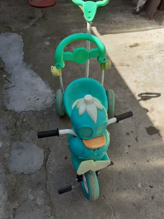 Tricicleta plastic 3 roti 3-5 ani