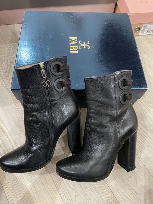 Кожаные сапоги от «Fabi»
