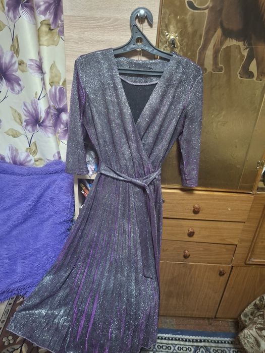 Продам праздничное платье