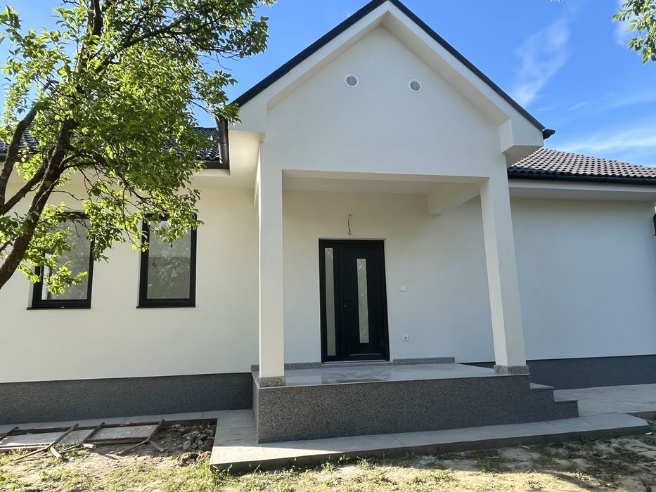 De vanzare casa noua