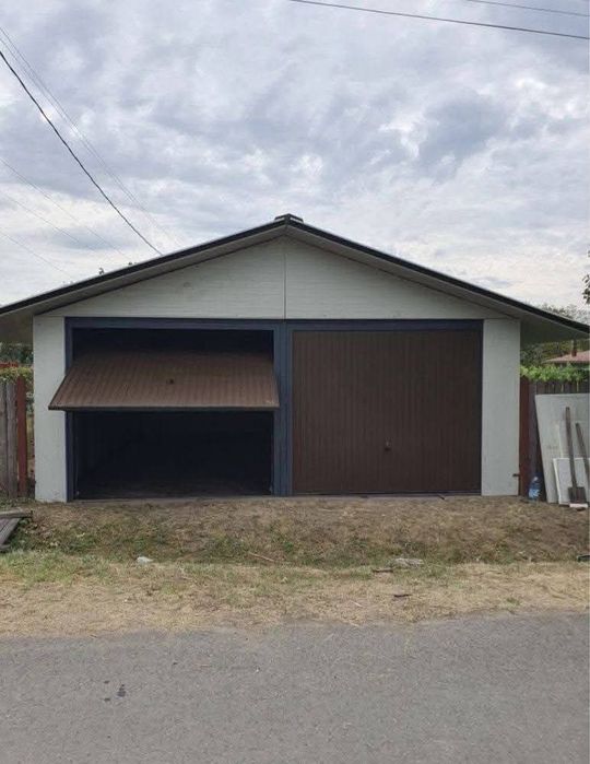 Construim garaje auto pe structura metalica si panouri sandwichi