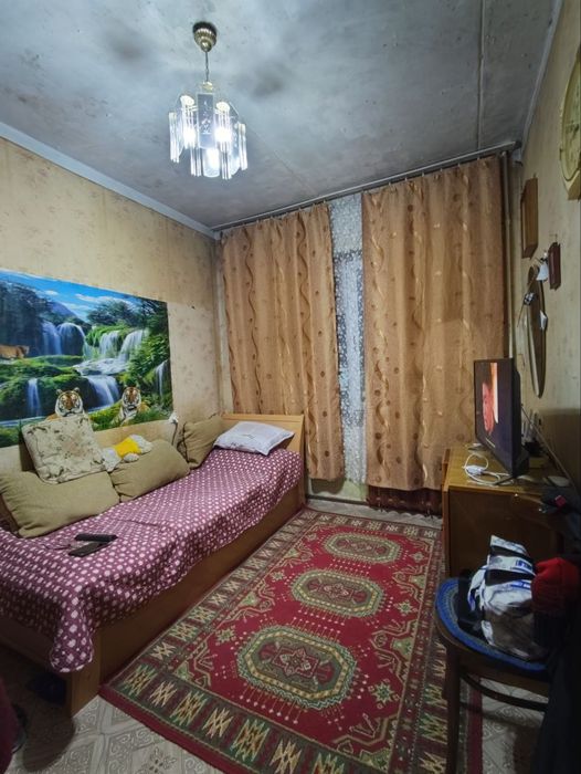 Продаётся 2х комнатная Чиланзар 20 квартал