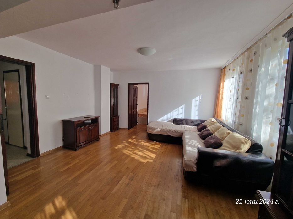 Продава се Тристаен апартамент в Варна, Спортна зала - 118 кв.м за 2204 €/кв.м - Снимка #5