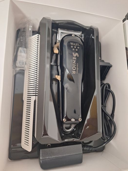 Mașina de tuns profesionala Whal Senior ca nouă.