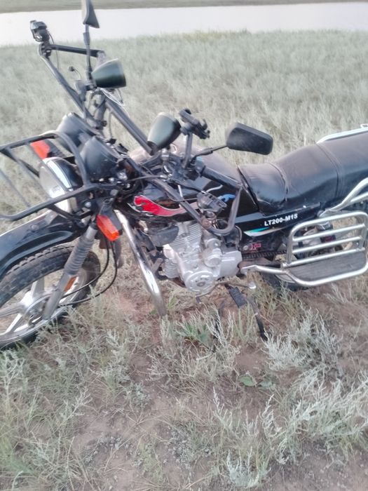 Мотоцикл 200 куб см