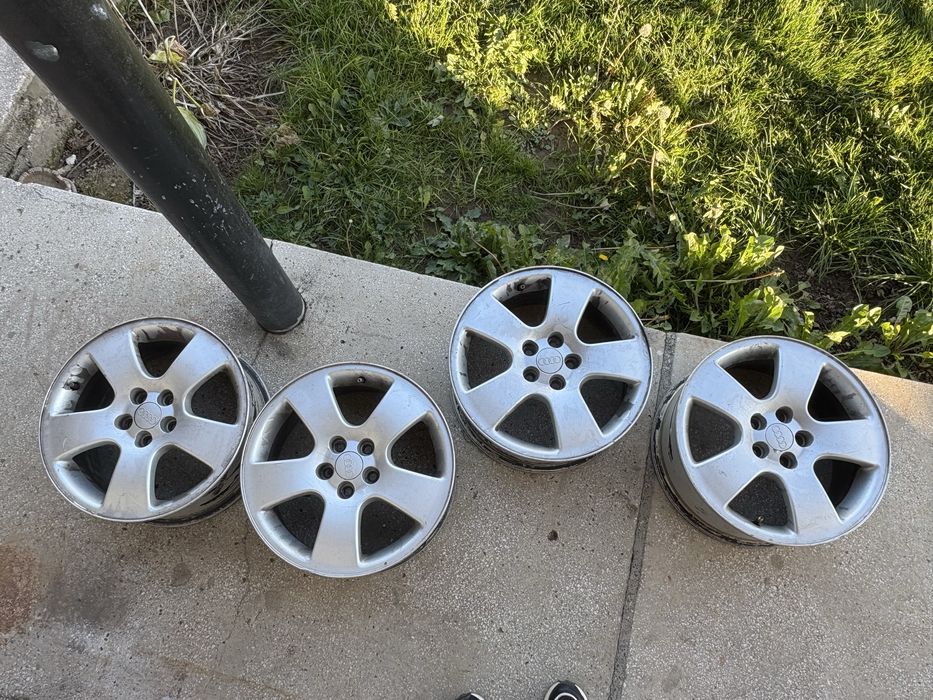 Джанти от Ауди А3 - 16 5х100