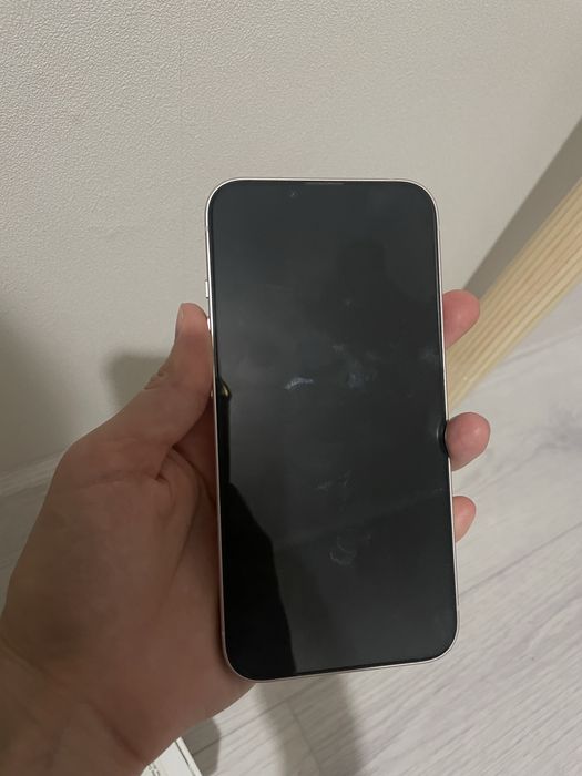 Продаю Iphone 13, 256 гб