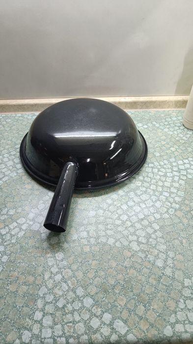 Продам казан эмалированный