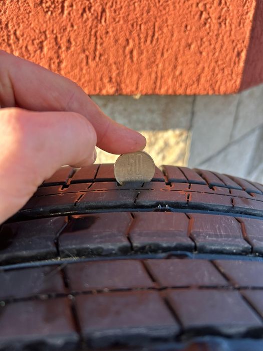 Vand set 4 anvelope 225x55 R18  Falken ziex ze310