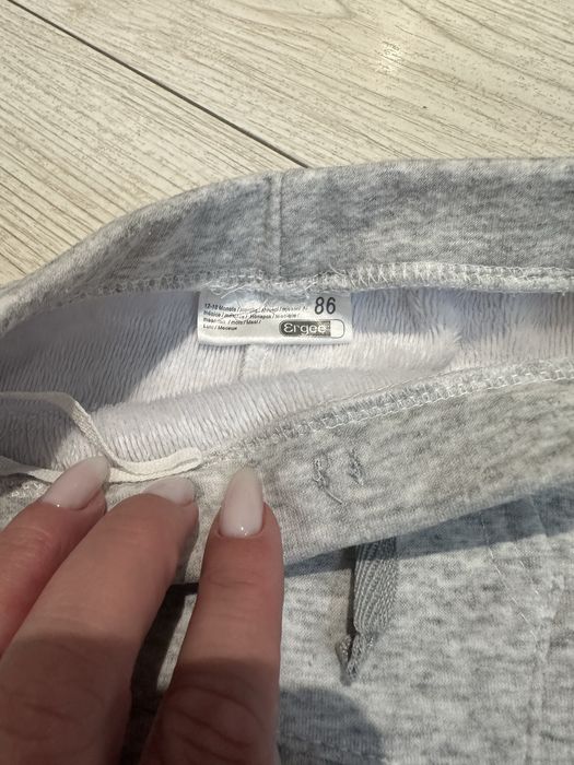 Теплые штанишки 12-18 месяцев.