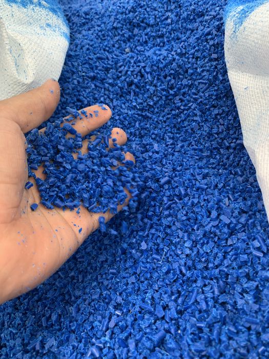 Смилане и изкупуване на технически пластмаси