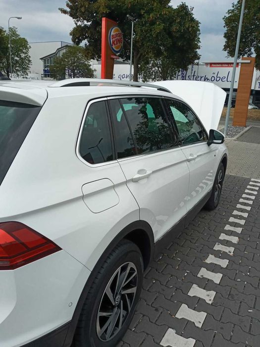 VOLKSWAGEN Tiguan 2019 — imagine 3