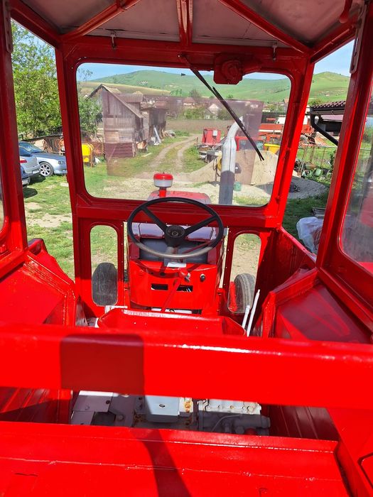 Vand tractor UTB 650