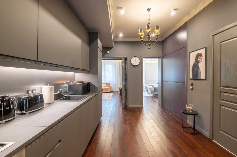 Дава се под наем Четиристаен апартамент в София, Център - 102 кв.м за 1600 € - Снимка #11