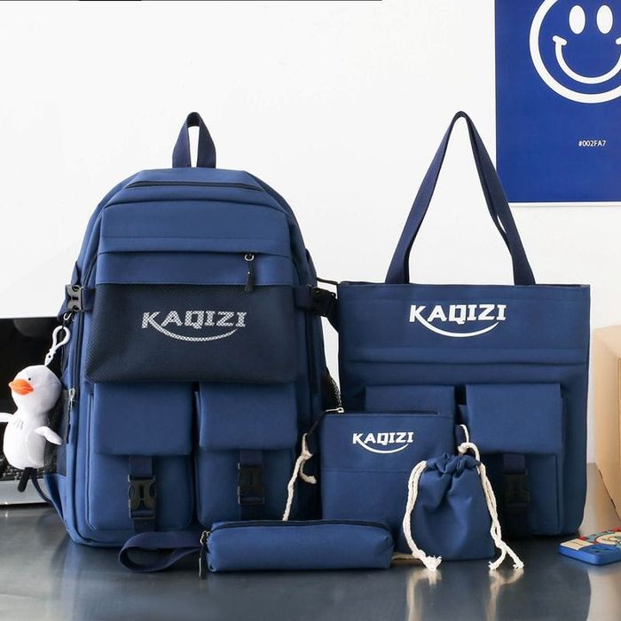 Продам школьные рюкзаки в комплекте